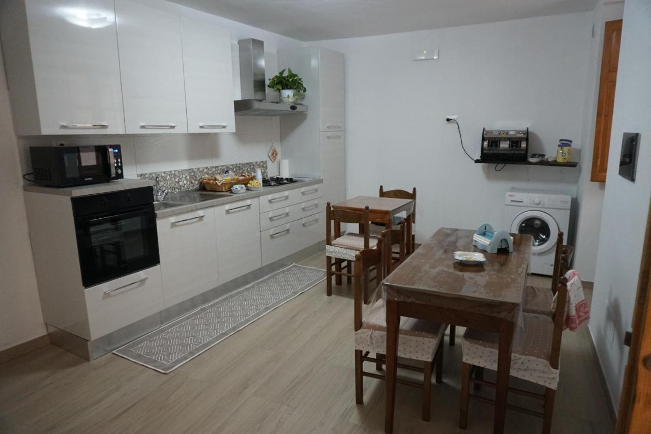 Casa Vacanze B&B Ondes カメロータ エクステリア 写真
