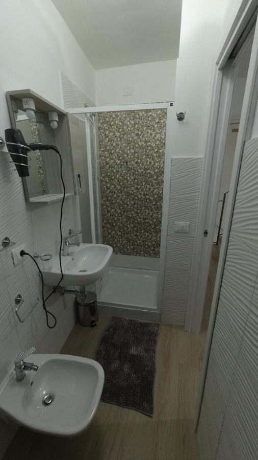 Casa Vacanze B&B Ondes カメロータ エクステリア 写真